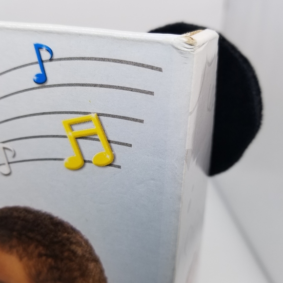 Disney Junior Singing Mickey Mouse Sings Lights Phrases Talking Doll Plush Toy - Picture 6 of 11